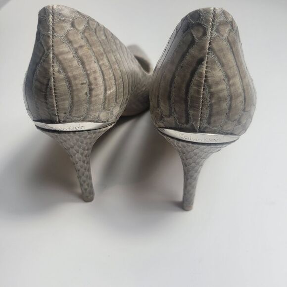 Calvin Klein Snake Skin Gray Pump Women's Shoe - Picture 5 of 8